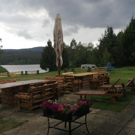 Hotel Penzion Tomy Na Pláži Frymburk Exteriér fotografie