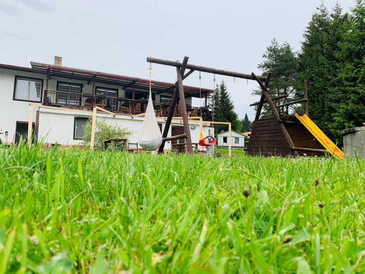 Hotel Penzion Tomy Na Pláži Frymburk Exteriér fotografie