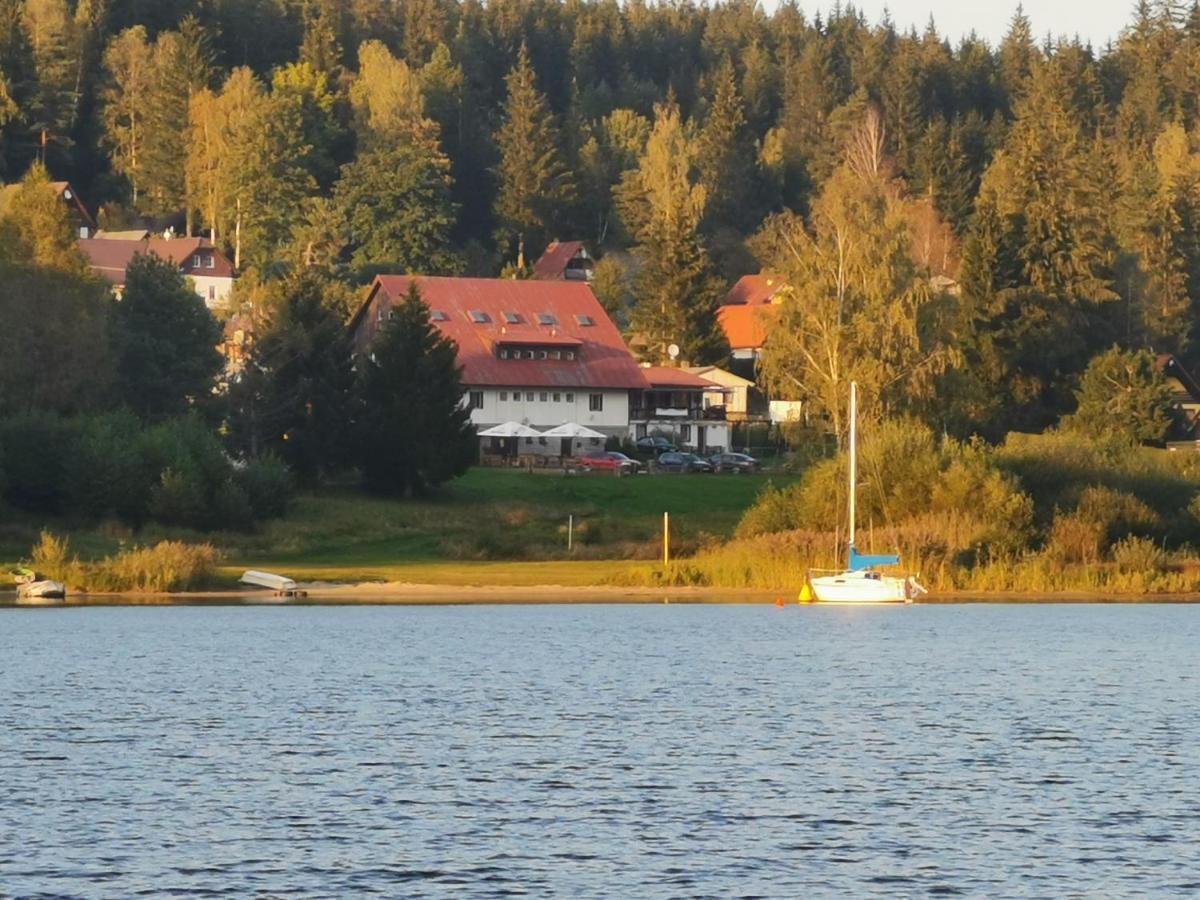 Hotel Penzion Tomy Na Pláži Frymburk Exteriér fotografie