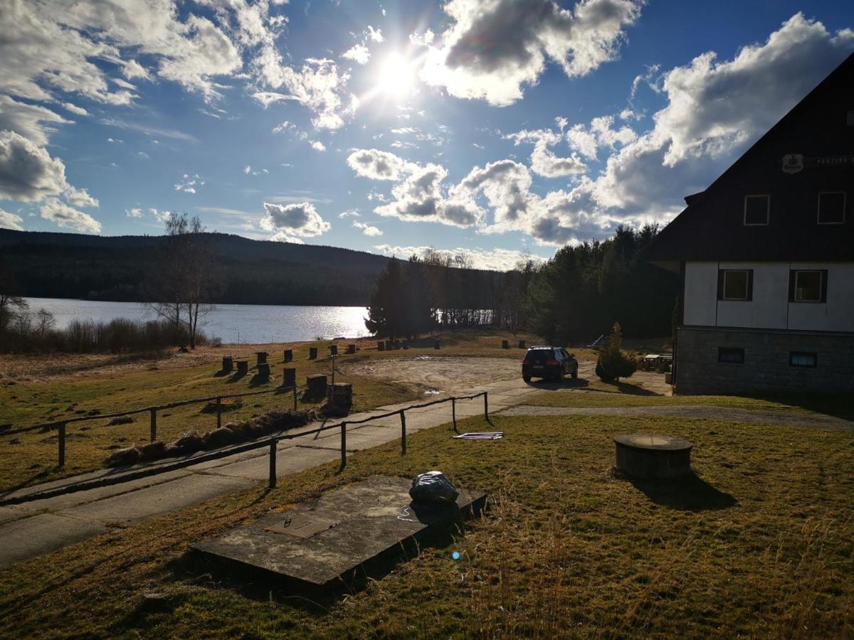 Hotel Penzion Tomy Na Pláži Frymburk Exteriér fotografie