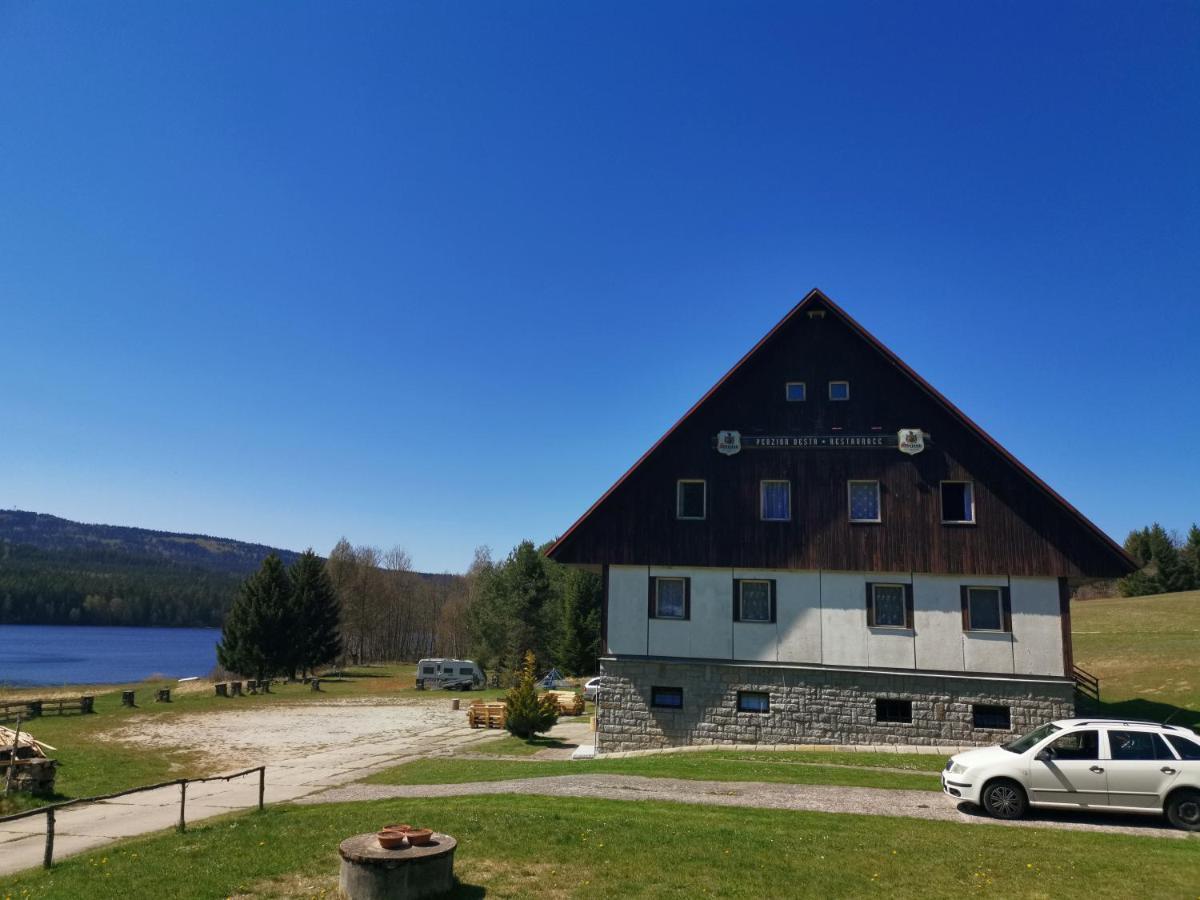 Hotel Penzion Tomy Na Pláži Frymburk Exteriér fotografie
