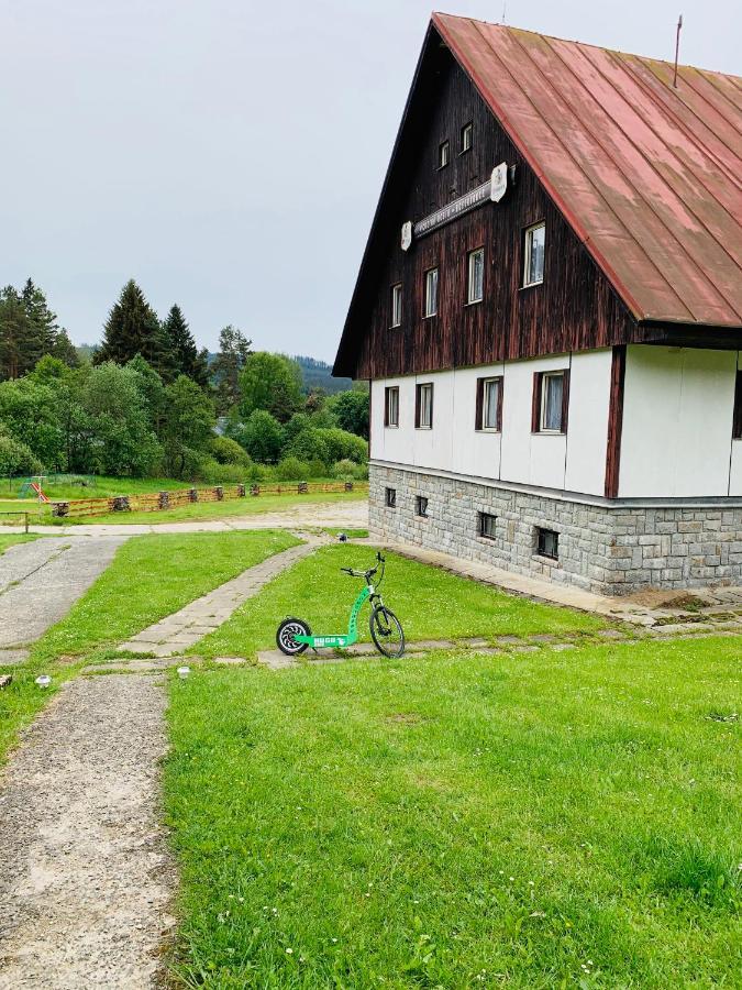 Hotel Penzion Tomy Na Pláži Frymburk Exteriér fotografie