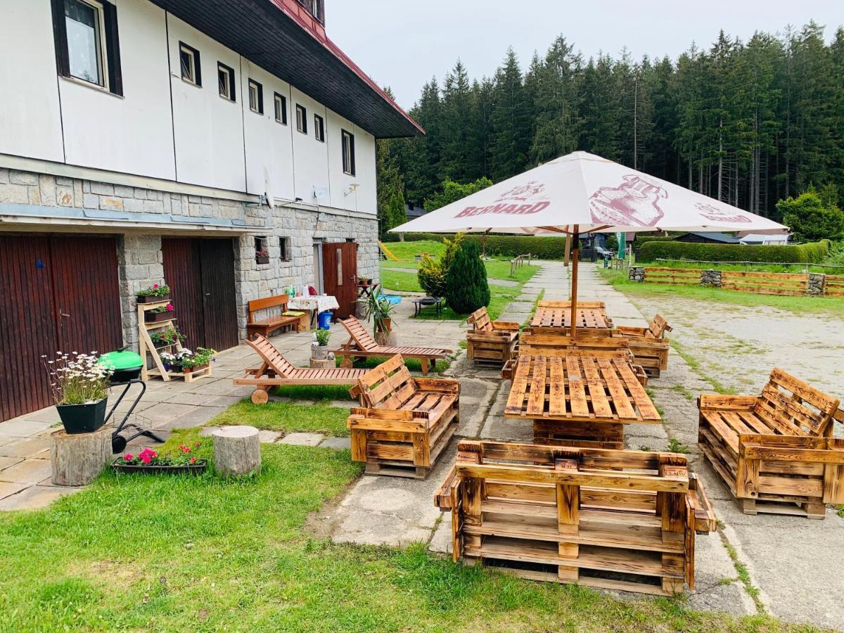 Hotel Penzion Tomy Na Pláži Frymburk Exteriér fotografie