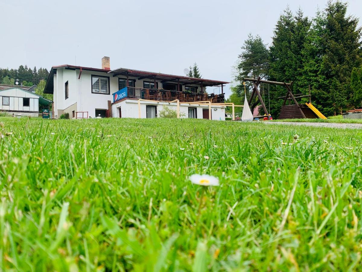 Hotel Penzion Tomy Na Pláži Frymburk Exteriér fotografie
